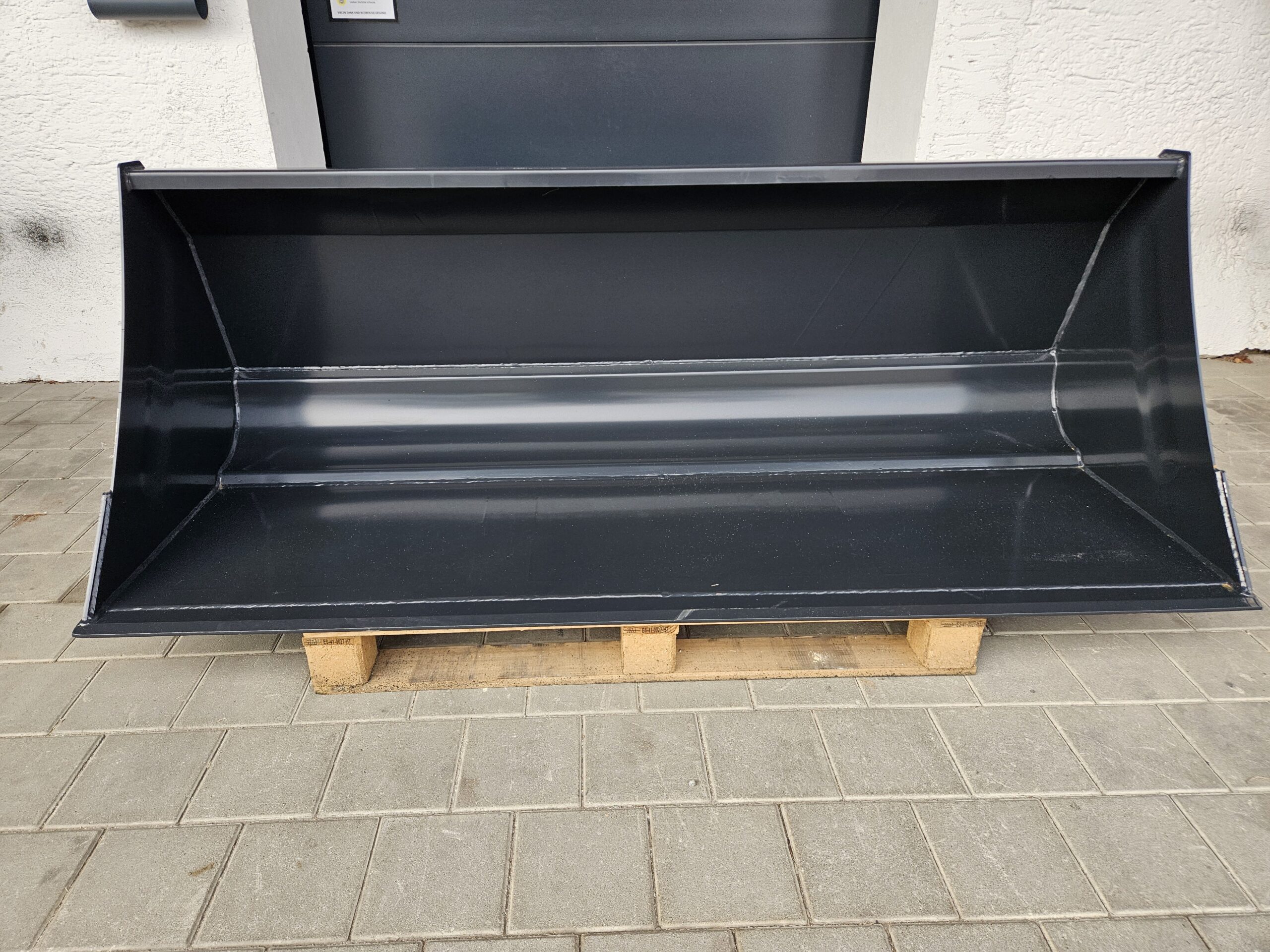 FK Machinery MSBW200 Standardschaufel Euroaufnahme – Bild 3