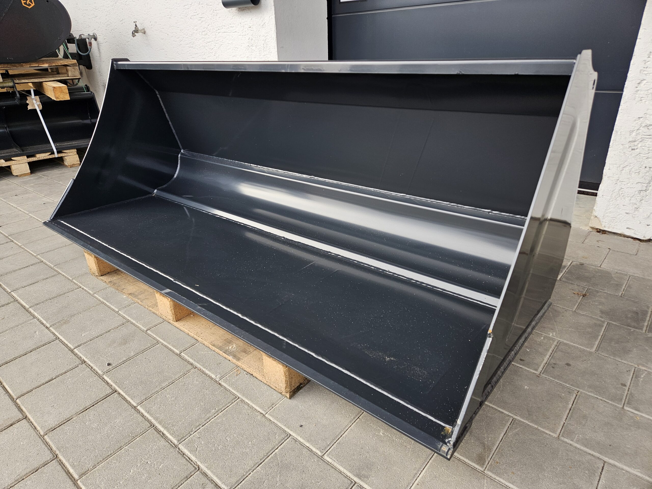 FK Machinery MSBW200 Standardschaufel Euroaufnahme – Bild 4