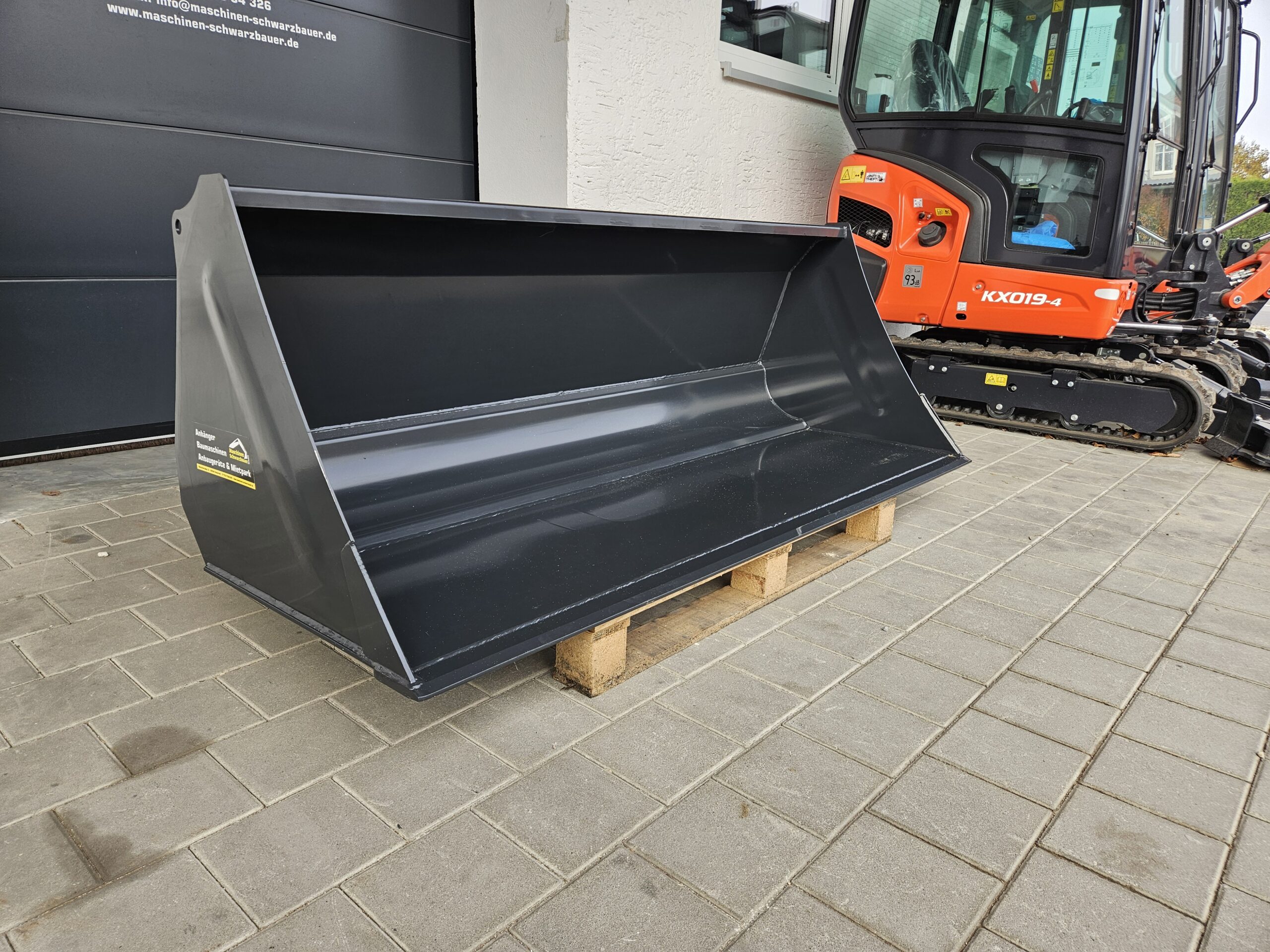 FK Machinery MSBW200 Standardschaufel Euroaufnahme