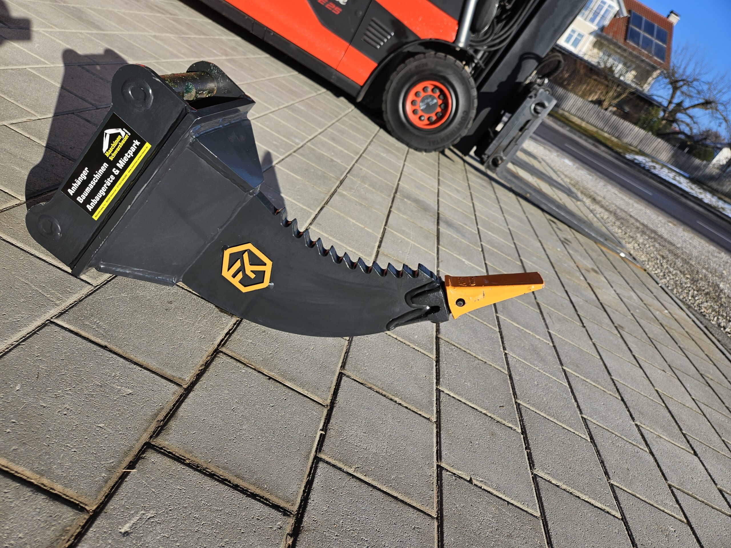 FK Machinery Reißzahn EFA-B 1-1,9t MS01 Symlock – Bild 3