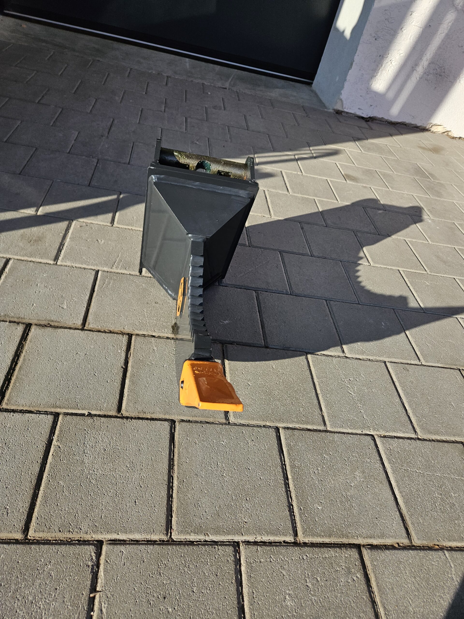 FK Machinery Reißzahn EFA-B 1-1,9t MS01 Symlock – Bild 5