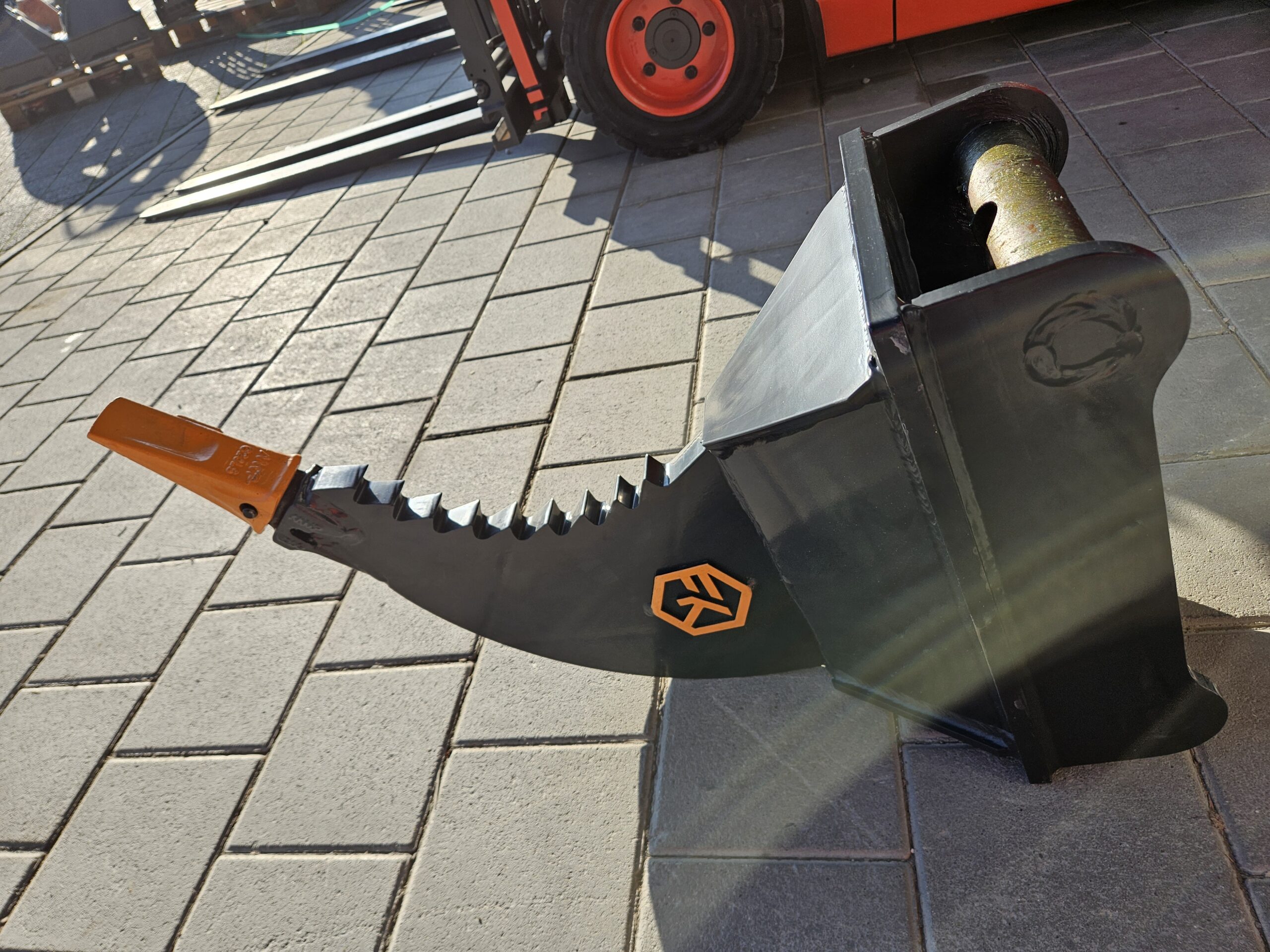 FK Machinery Reißzahn EFB-B 1,8-3,5t MS03 Symlock Zahnung – Bild 10