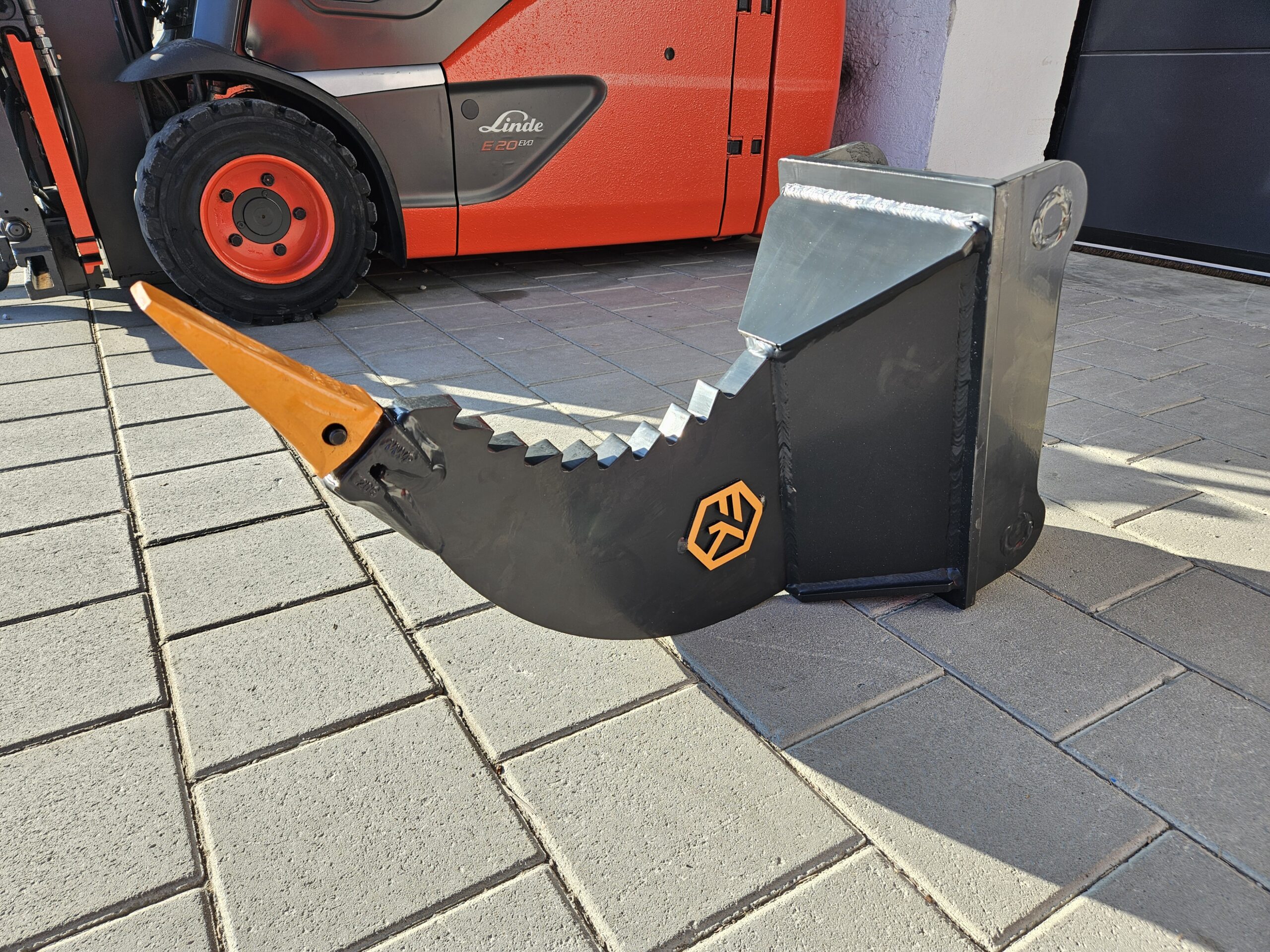 FK Machinery Reißzahn EFB-B 1,8-3,5t MS03 Symlock Zahnung – Bild 5