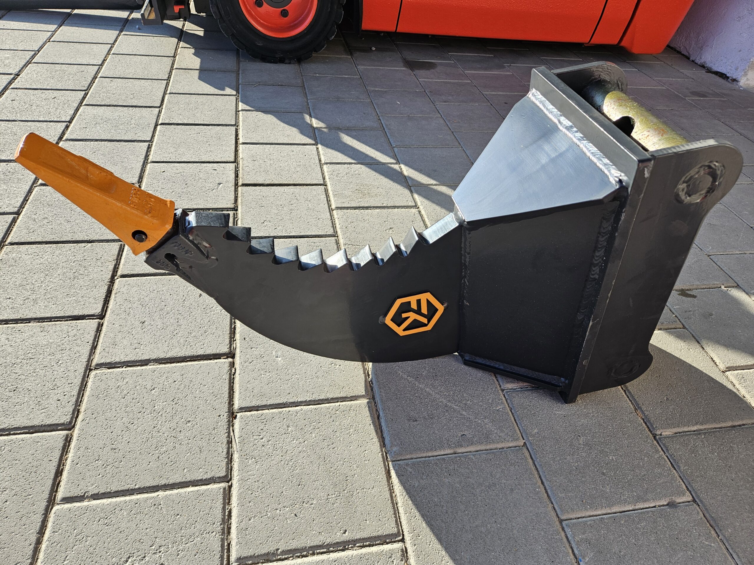 FK Machinery Reißzahn EFB-B 1,8-3,5t MS03 Symlock Zahnung – Bild 7