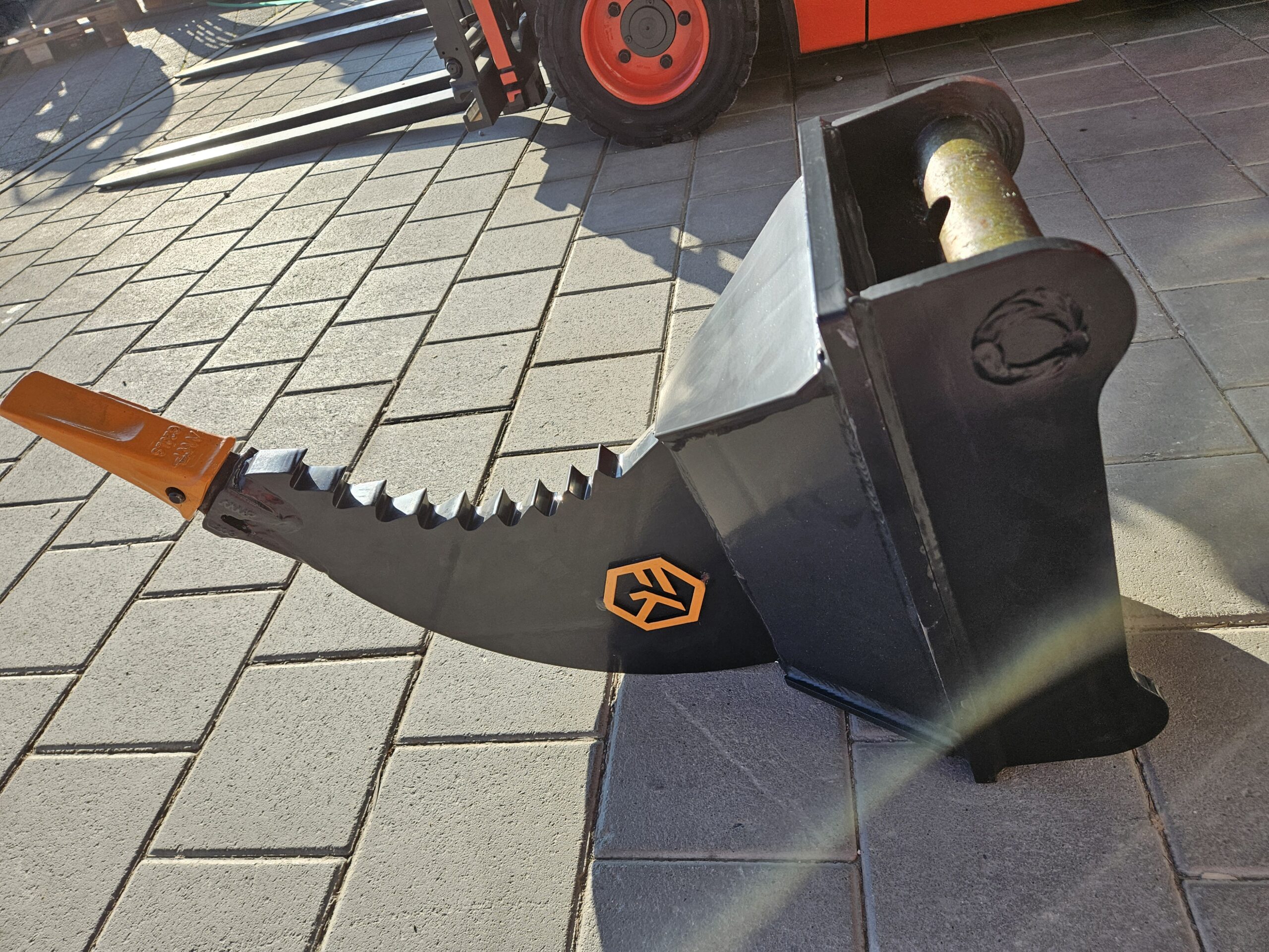 FK Machinery Reißzahn EFB-B 1,8-3,5t MS03 Symlock Zahnung – Bild 8